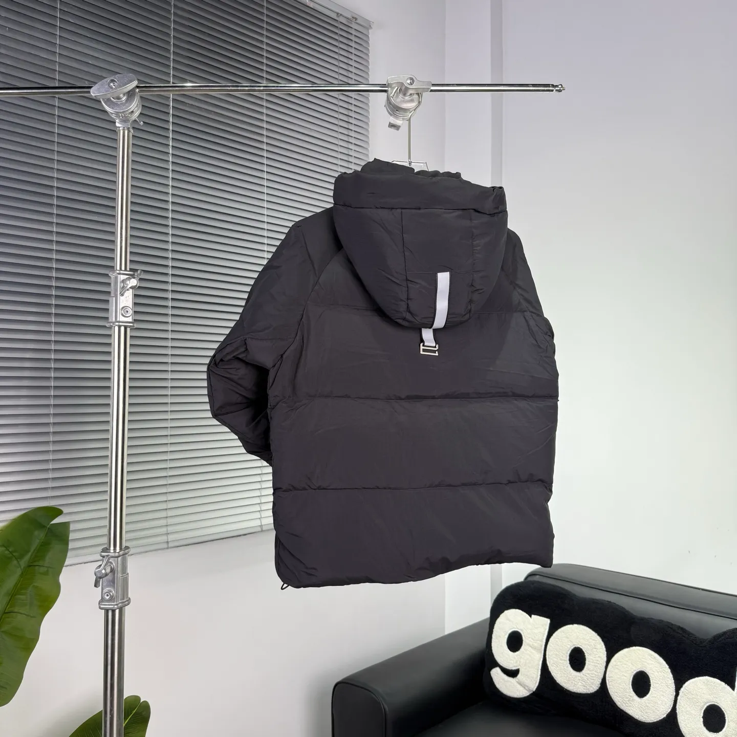 P880 High-end quality 𝑪𝒂𝒏𝒂𝒅𝒂 𝑮𝒐𝒐𝒔𝒆｜Canada Goose Black Label 𝗝𝘂𝗻𝗰𝘁𝗶𝗼𝗻 Series Capsule Short Down Jacket/Ouyang Nana Generation/Same Style for Men and Women 𝗦𝗶𝘇𝗲: 𝗫𝗦 𝗦 𝗠 𝗟 𝗫𝗟 𝗫𝗫𝗟 Product color: black, pure white, off-white, cherry blossom pink, green, brown, Coding: 𝟬𝟬𝟬𝟲𝟭𝟬𝗖